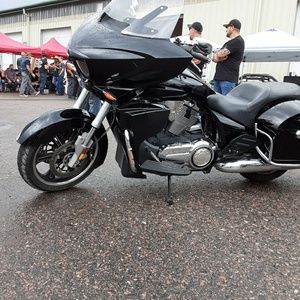 Meet your Posher, Simon